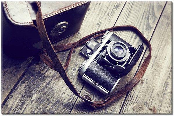 tablou canvas, aparate-foto, maro, natura-moarta, negru, sepia, vintage