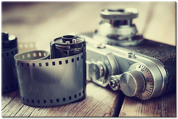 Tablou: Film și cameră foto retro