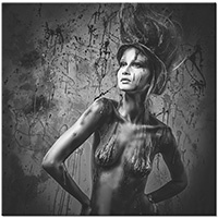 Versiune: alb-negru
