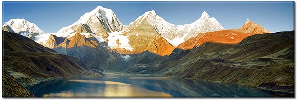 Tablou: Panoramă lac montan în Peru