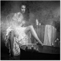 Versiune: alb-negru